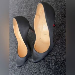 Satin black Christian Louboutin pumps round toe size 39